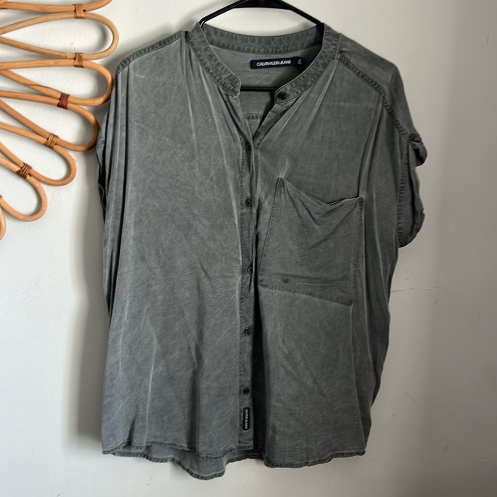 Calvin Klein Jeans shirt size Large